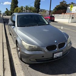 BMW 528i