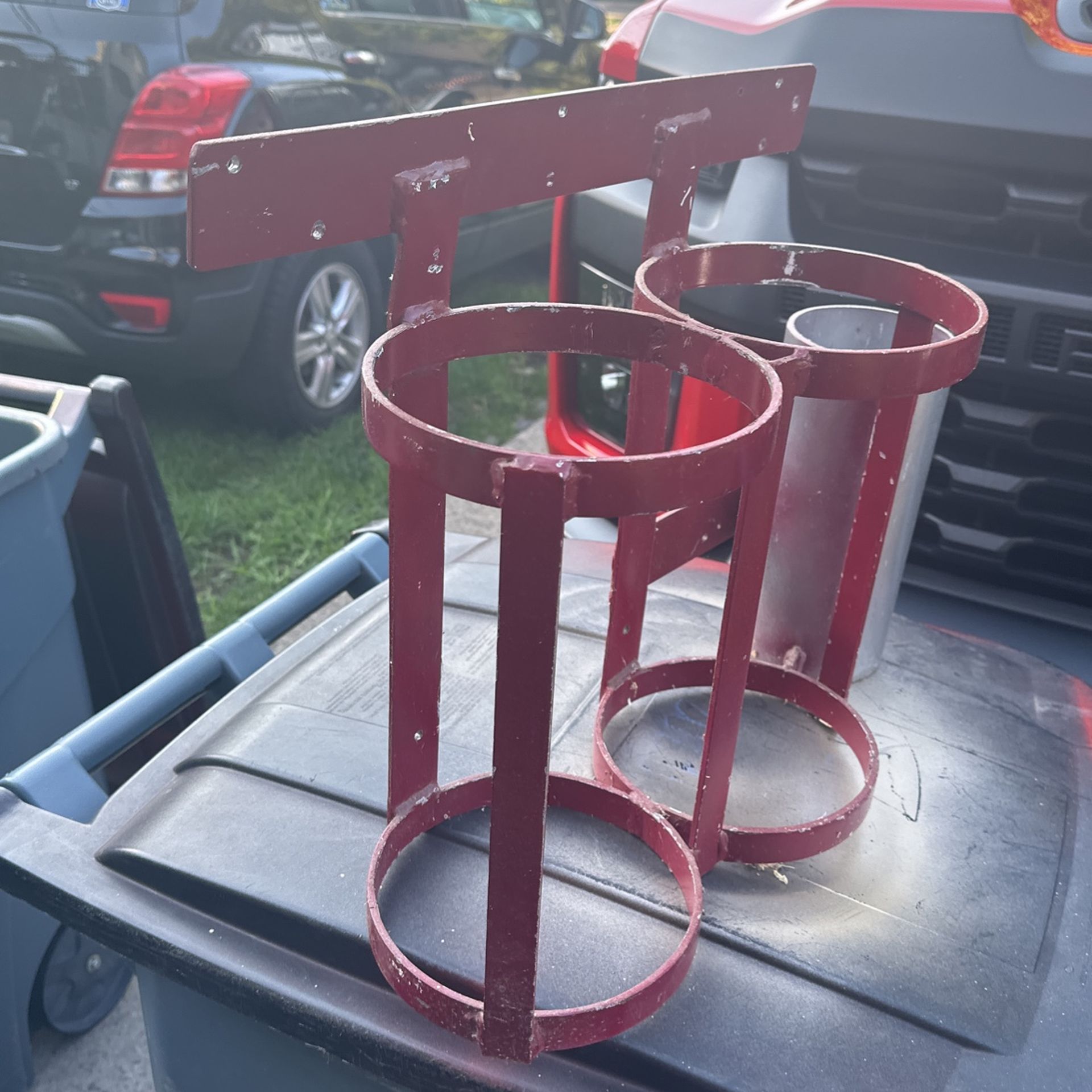 Set Up Mainstays Hangers for Sale in Steubenville, OH - OfferUp