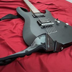 Electric Guitar (with Case)
