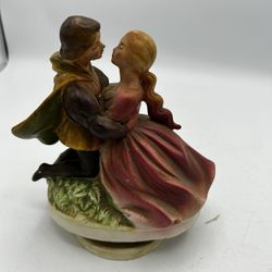 Vintage 1970 Sankyo Chadwick-Miller Porcelain Music Box "Almost Kissing"