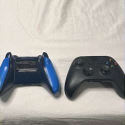 2 Xbox controllers no backs