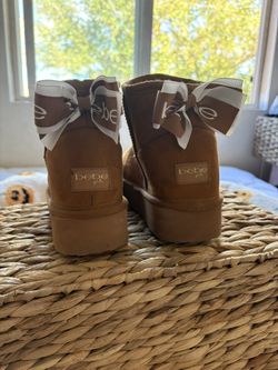 Bebe Platform Wanna Be Uggs