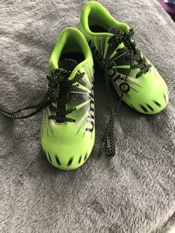 Toddler cleats sz10