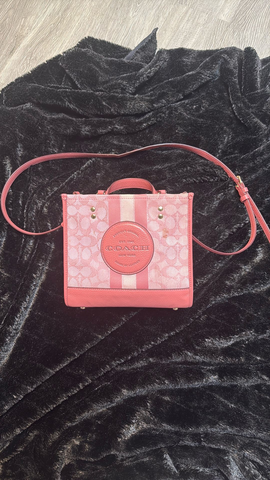 Coach Dempsey Tote Pink