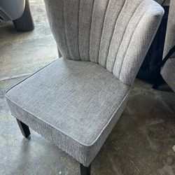 Armless Leisure Chair 