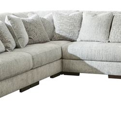 Regent Park Sectional 