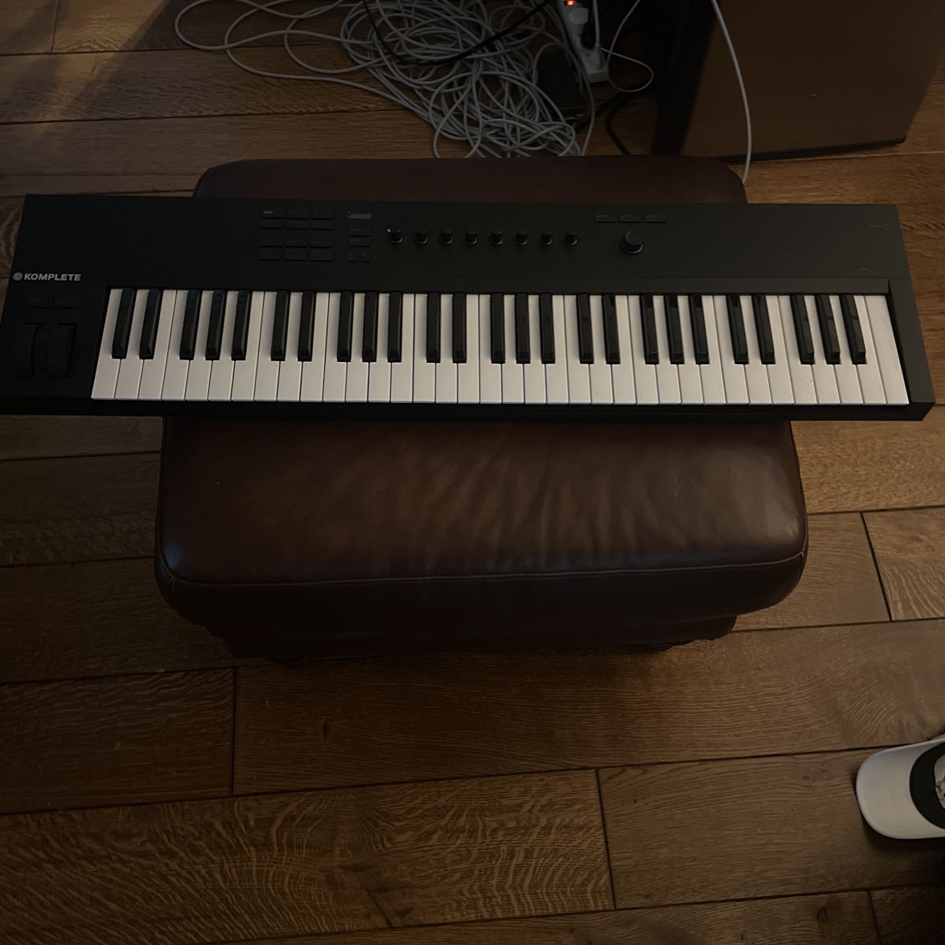 Komplete Kontrol A61
