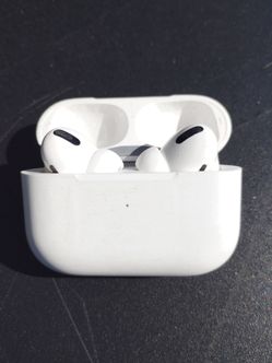 Apple airpods pro 1st generation