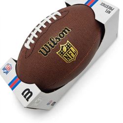 Brand new in the box never used.
Wilson NFL Prestige Junior Football
Size: Junior - Ages 9+