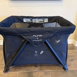 NUNA SENA Air Pottery Barn Kids Edition Play Yard