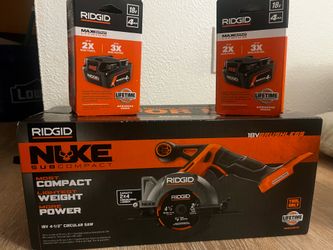 RIDGID 18V Brushless Circular Saw with Two 4Ah Batteries