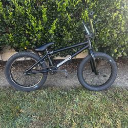 Sunday 18” BMX Bike – Great Condition