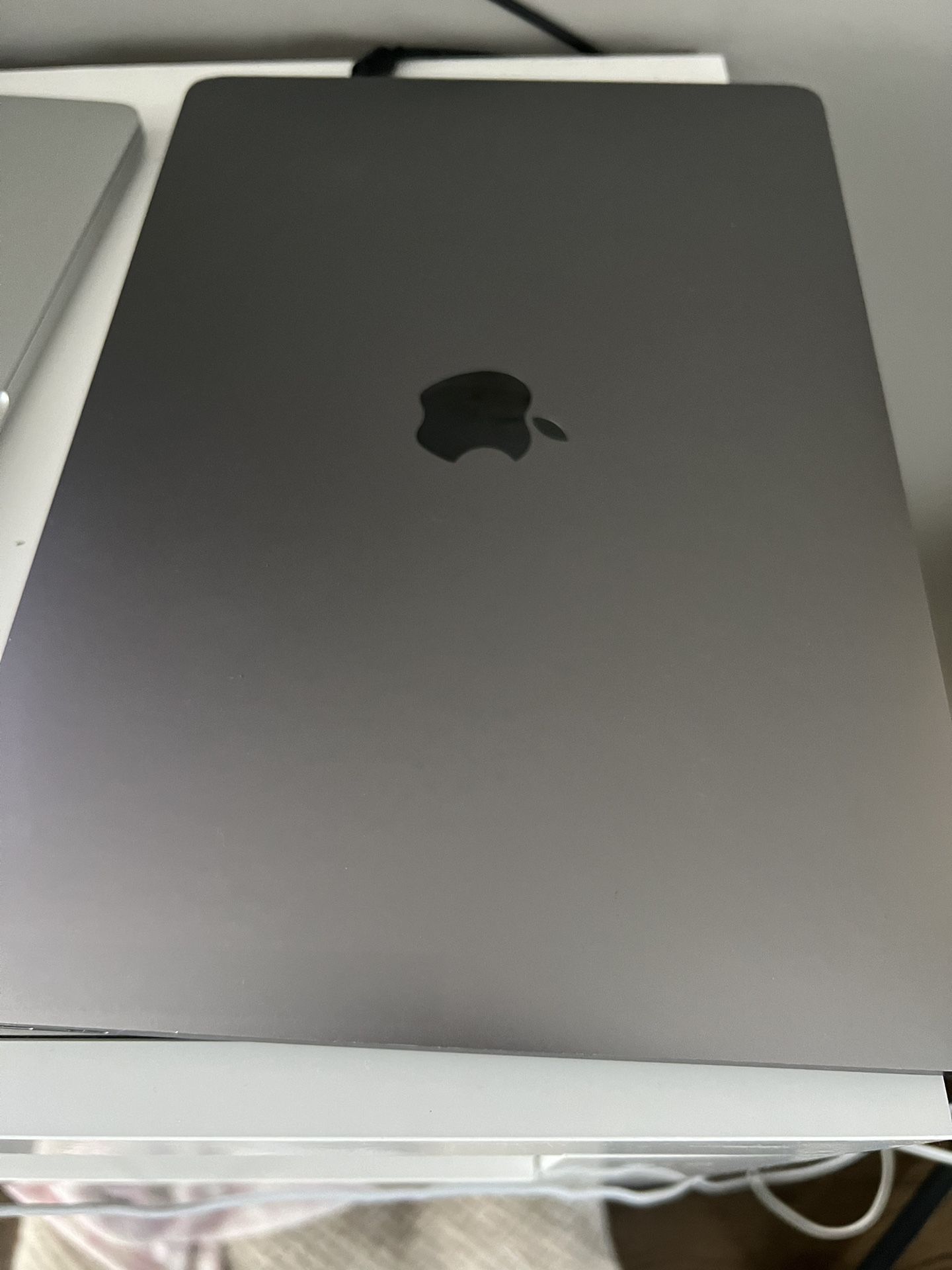 Apple MacBook Pro !!! M1 - 16gb (516gb)