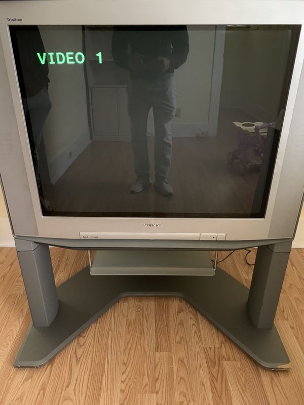 Sony trinitron xbr old school TV free come get it today for Sale in