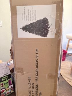 6 Ft Pre-Lit Christmas Tree