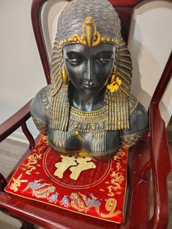 Antique Queen Of Sheba Figurine