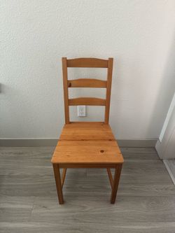Solid wood ladder-back dining chair- pine