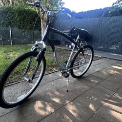Men’s Schwinn Skyliner w/ kickstand