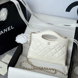 A classic women's shoulder bag