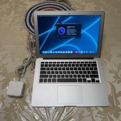 2015 MacBook Air 256GB - 13Inch
