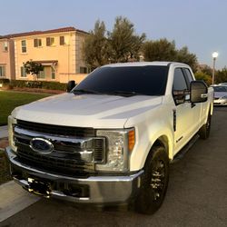 2017 Ford F250 Super duty Diesel 