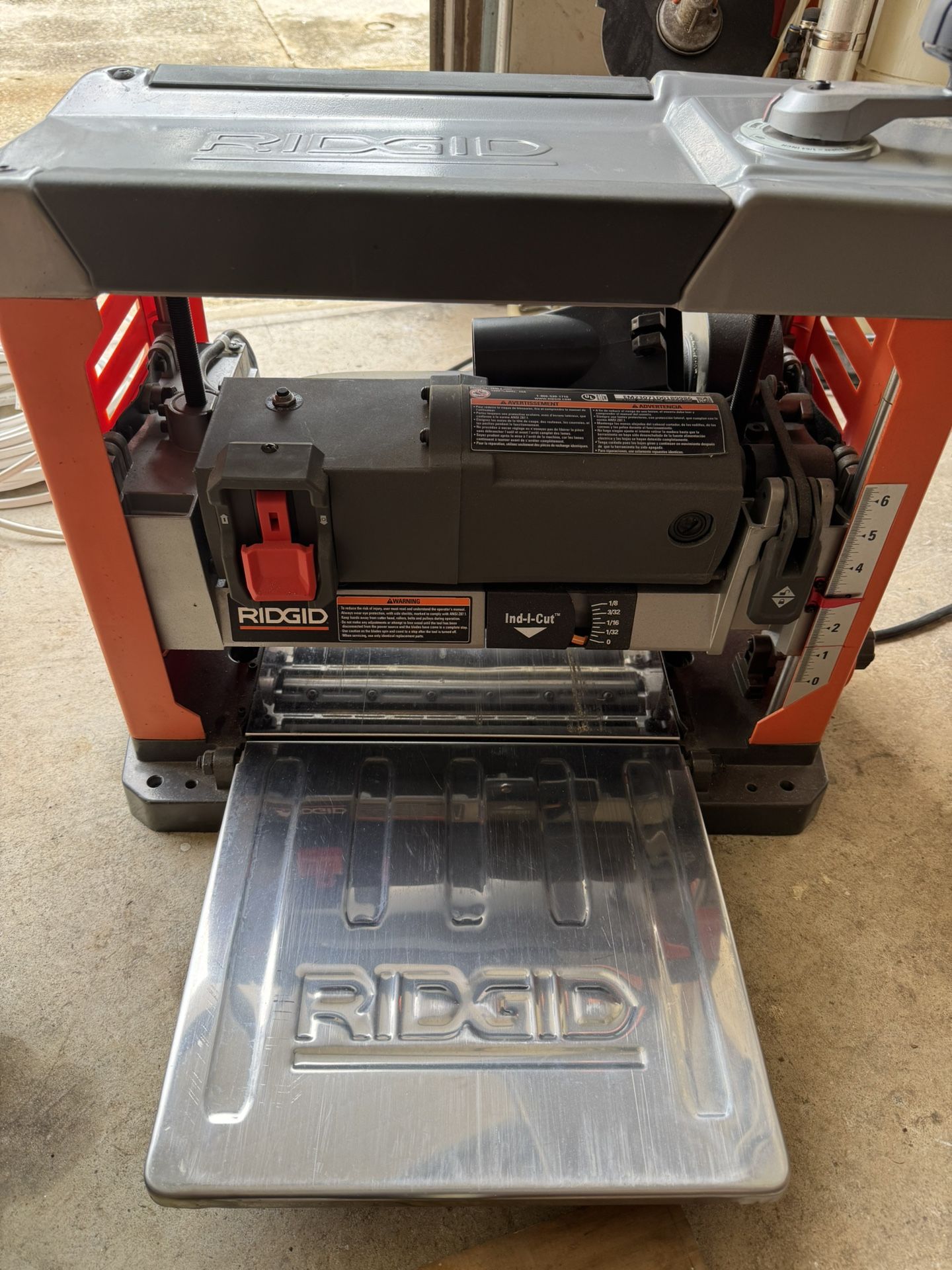 Rigid 13” Planer