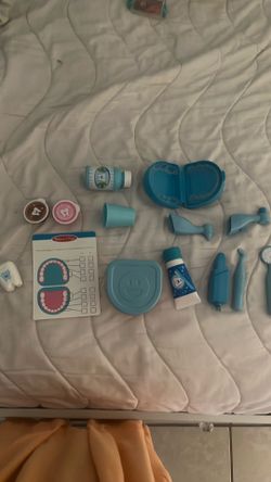 Playset dentist set includes everything shown in video