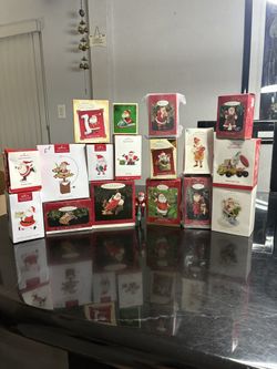 Hallmark Keepsake “Santa” ornaments Bundle
