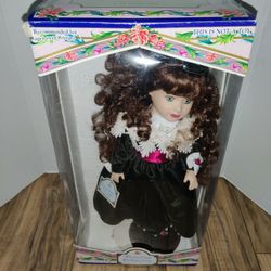 Pre Owned victorian collection melissa jane 1997 Limited Collectors https://offerup.com/redirect/?o=RWRpdGlvbi5Cb3g= contains wear and some damage fro