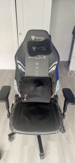 Secret Lab Gaming Chair Titan 2.0 - WILL DELIVER TODAY