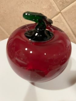 Vintage Hand Blown Glass Red Apple Figurine Art Glass