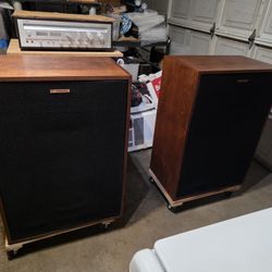 Klipsch cornwall restained in a beautiful Dark Walnut 2000