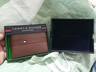Tommy Hilfiger brown wallet