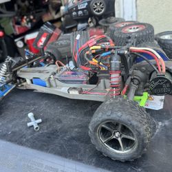 Traxxas Rustler