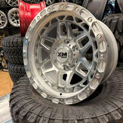18x9 XM Rines Polished Para Chevy 6x139
