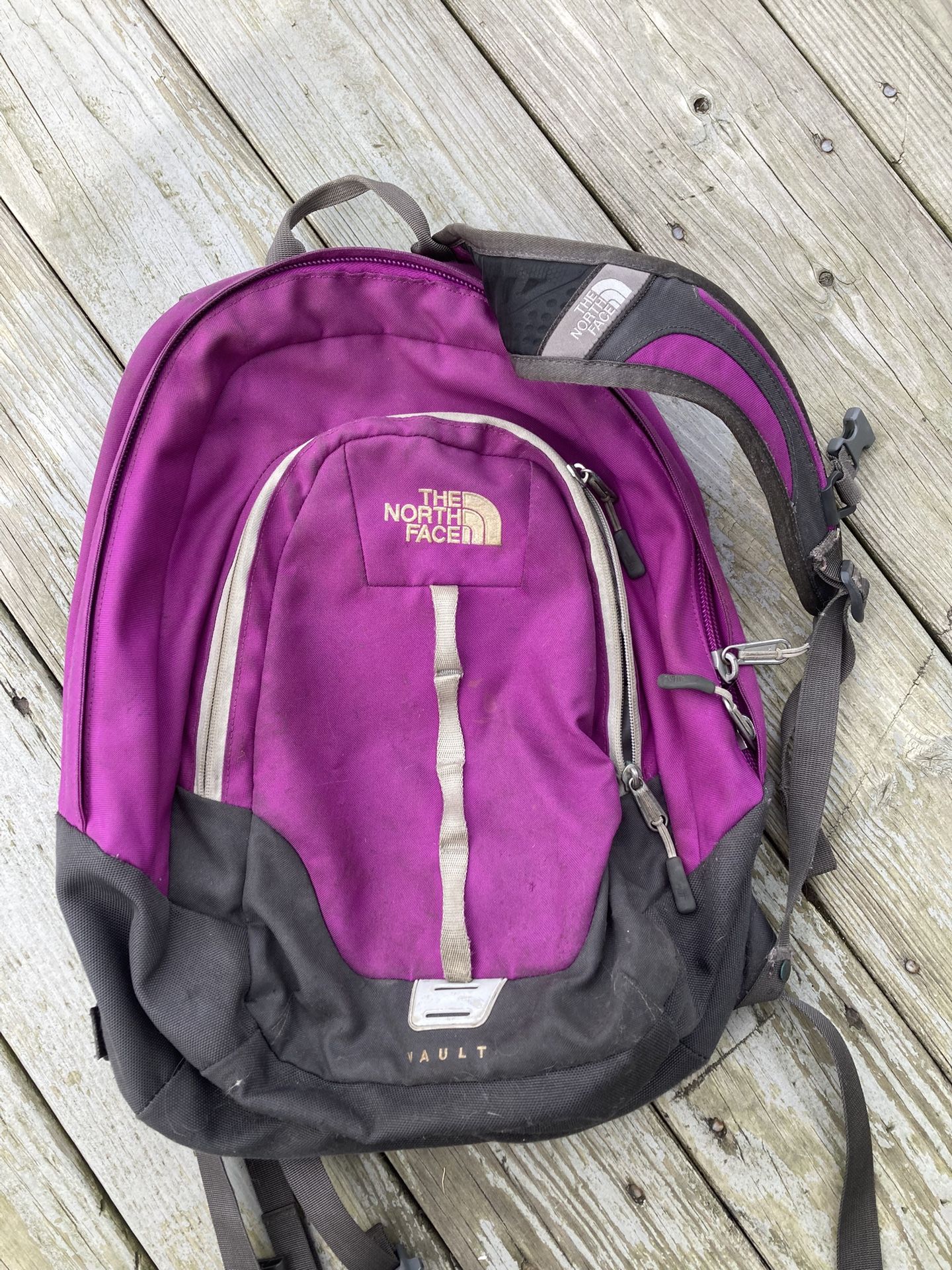 NORTHFACE VAULT BACKPACK