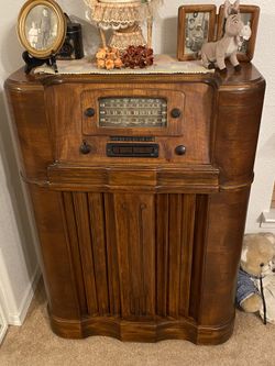 Antique radio