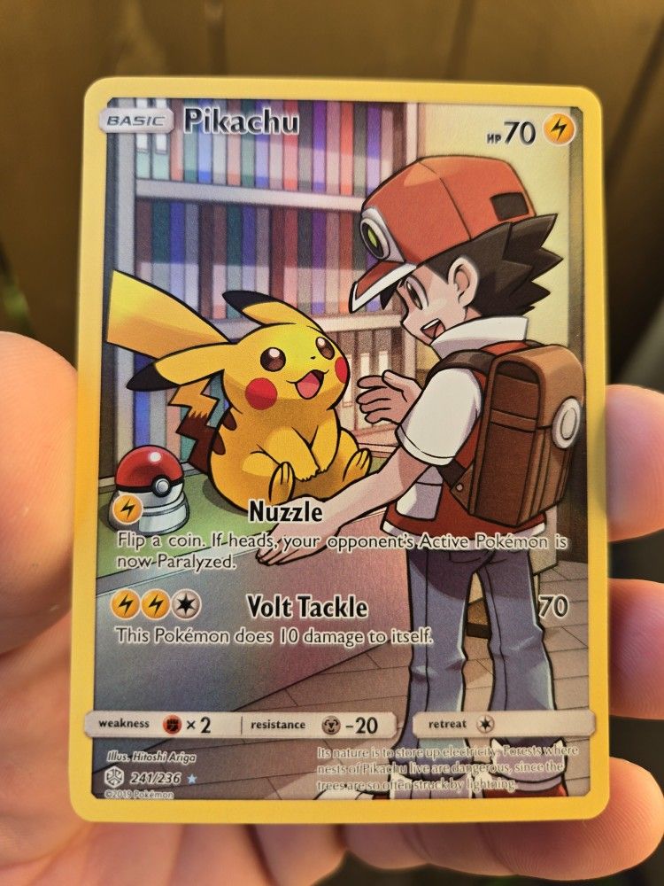 Pikachu Cosmic Eclipse Pokémon Card