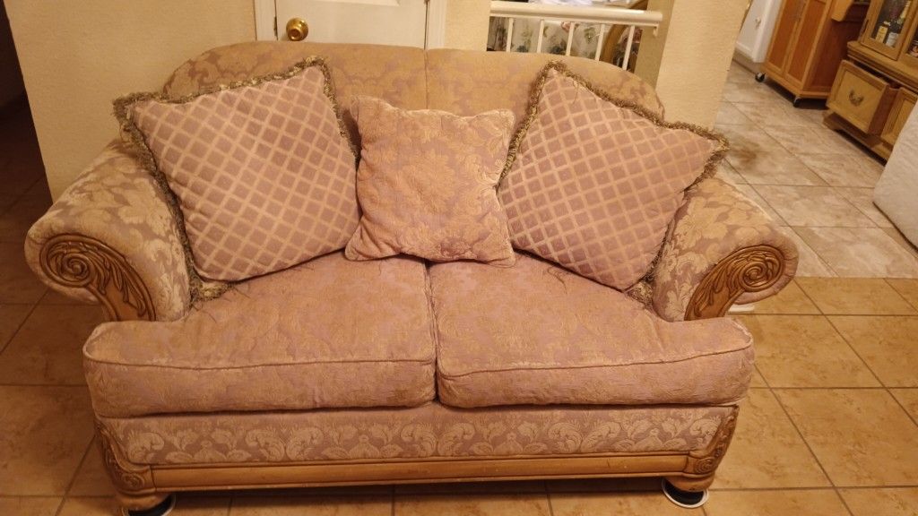 Sillones/Couches for Sale in El Paso, TX OfferUp