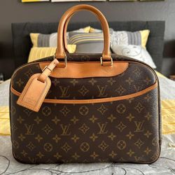LOUIS VUITTON Monogram Deauville Handbag (The Vanity Bag) 
