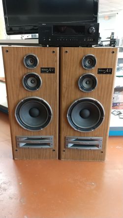 Home tower speakers and receiver