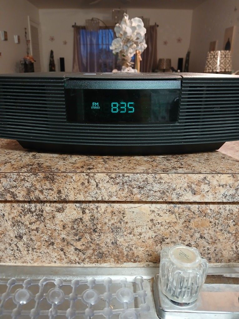 Bose Wave Good Condition No Remove $60.00