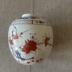 Vintage YT Porcelain Ware 7" Floral Vase Decorated in Hong Kong