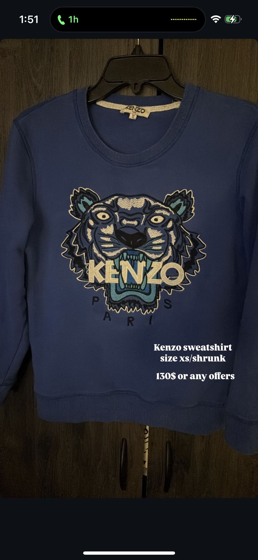 Sweatshirt