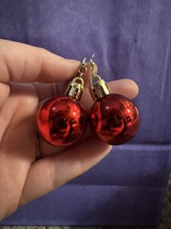 Handmade Shiny Red Ornament Earrings