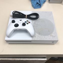 Xbox One (1681)