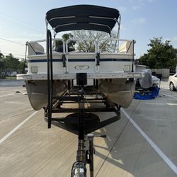 Pontoon Boat