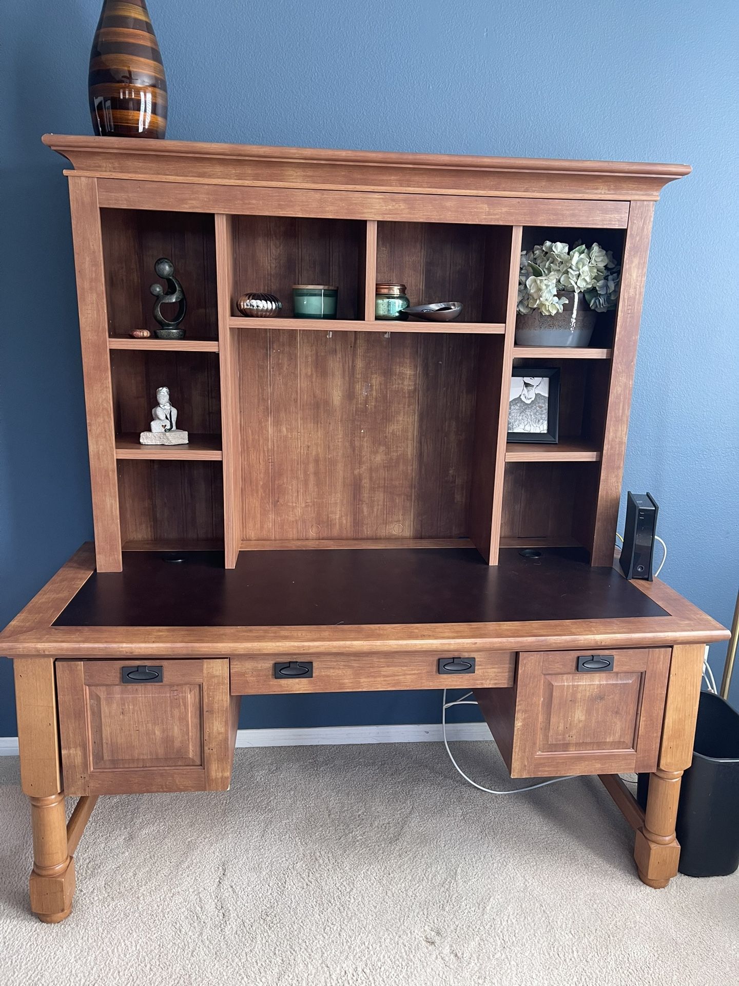 Desk & Shelf