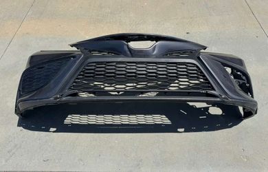 2018 - 2023 TOYOTA CAMRY FRONT BUMPER OEM