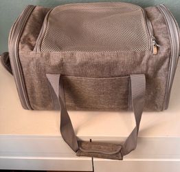 Henkelion Cat Carriers Dog Carrier Pet Carrier For Small / Medium Cats Dogs Puppies (Up To 15lbs), TSA Airline Approved Small Dog Carrier Soft Sided, 
